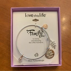 Love This Life Family Bangle, NWT in Original Gift Box from Kohl’s, Silver Plate